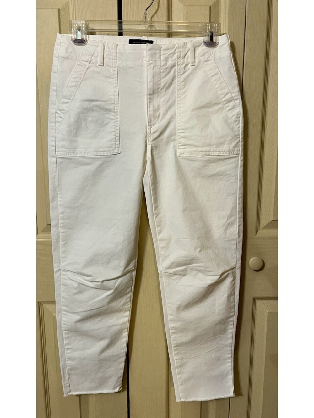 Banana Republic Girlfriend Authentic Chino Raw Hem Pants Off White Size 8